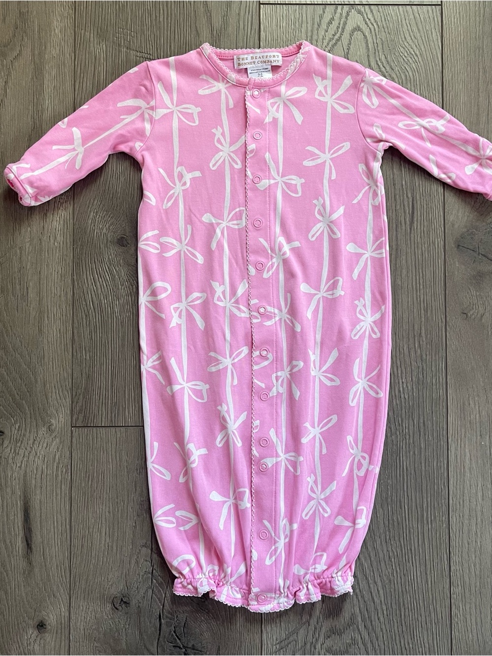 The Beaufort Bonnet Company TBBC Bettye’s Bows Pink 0-3m 2-1 Gown Sleeper